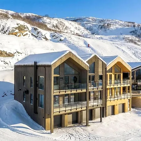 דירה 4 Bedroom Stunning In Edland Nesland